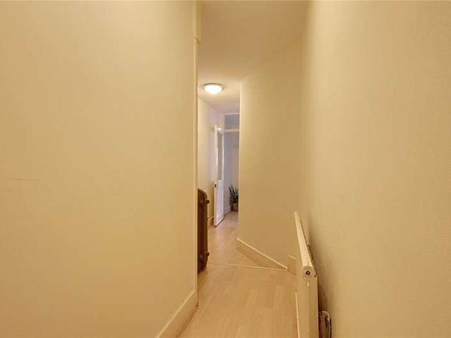 Flat for sale in Ponders End, Greater London