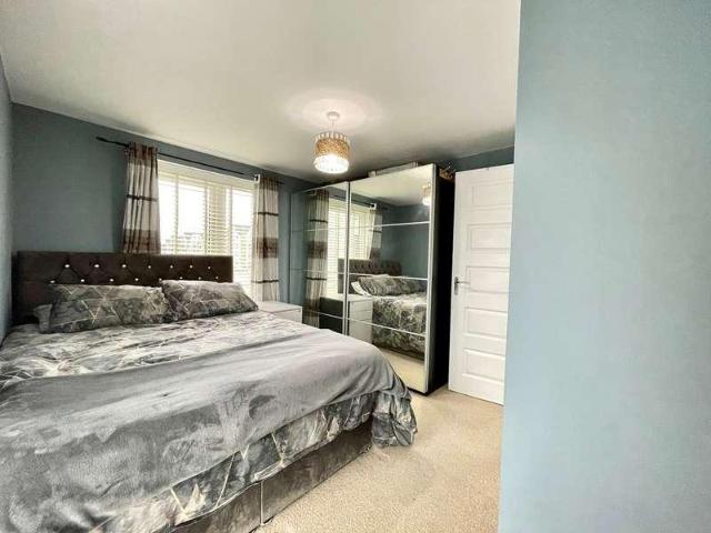 Flat for sale in Brooklands, Monkston Park