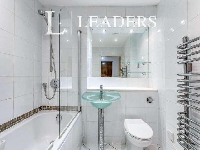 Flat for sale in Hough Green, Chester