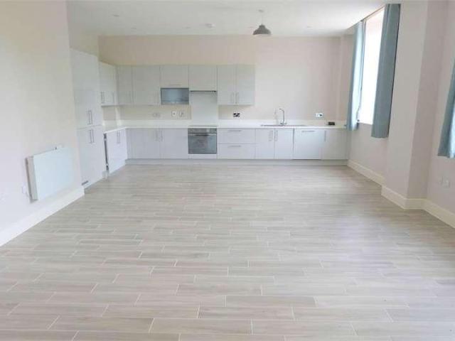 Flat for sale in Uxbridge, London Borough of Hillingdon