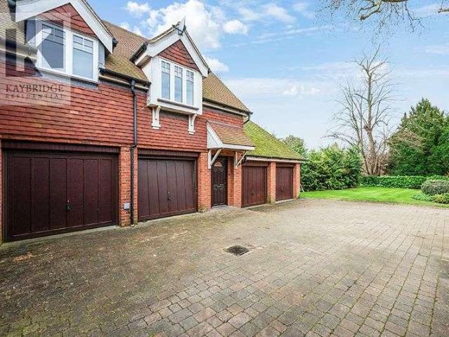 Flat for sale in Ewell, Epsom and Ewell