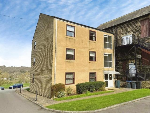 Flat for sale in Ilkley, West Yorkshire