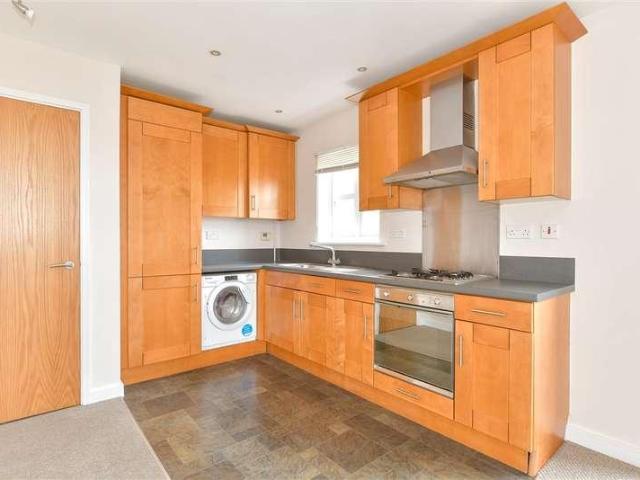Flat for sale in Worcester Park Estate, Monks Orchard