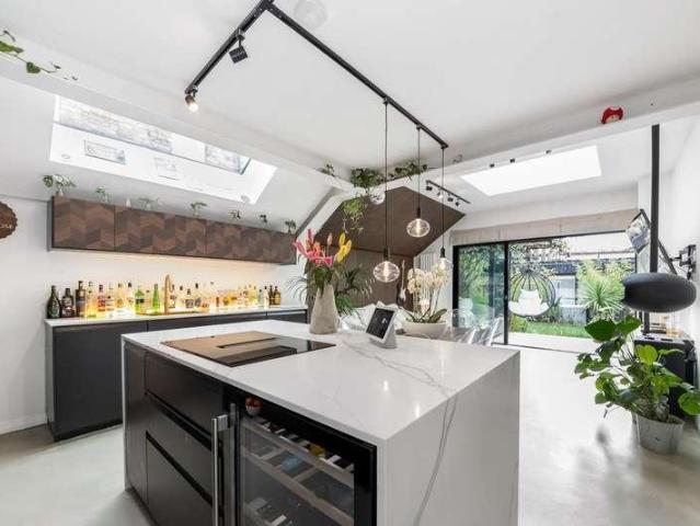 Flat for sale in Beckenham, Penge