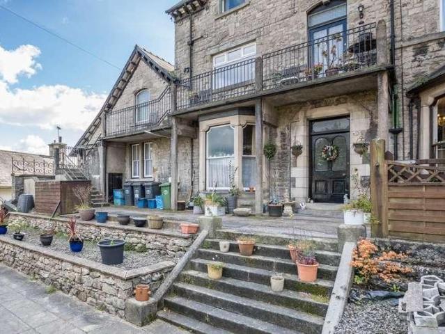 Flat for sale in Grange-over-sands