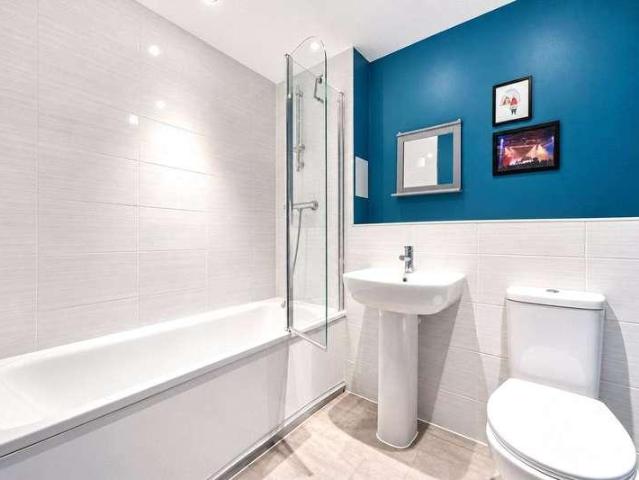 Flat for sale in Knights Quarter, Winchester