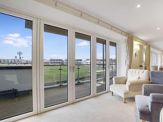 Flat for sale in Longport, The Bridge