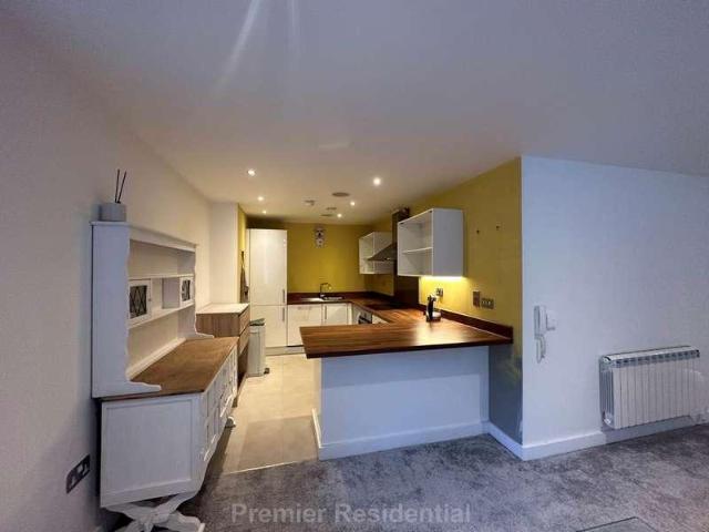 Flat for sale in City Centre, Georgia