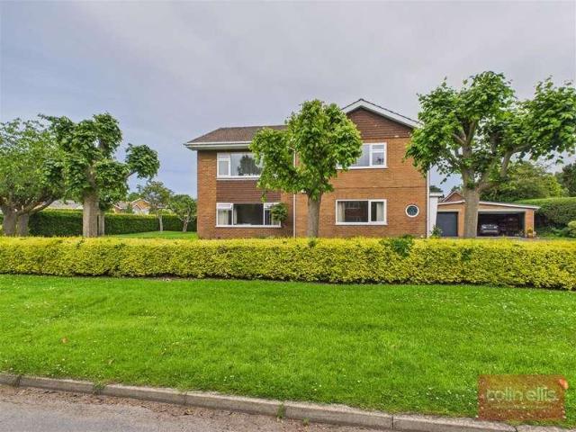Flat for sale in Newby and Scalby, North Yorkshire