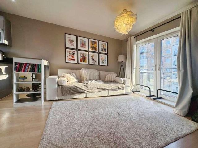 Flat for sale in Priest Down, Hampshire