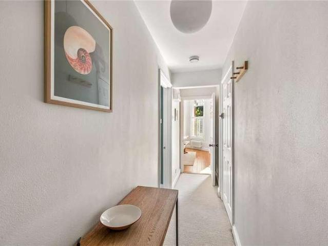 Flat for sale in Highbury, Greater London