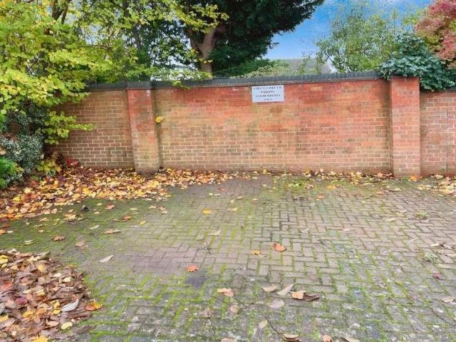 Flat for sale in Alderminster, Warwickshire