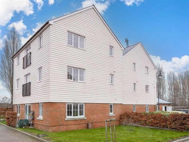 Flat for sale in Southbourne, Littlecote