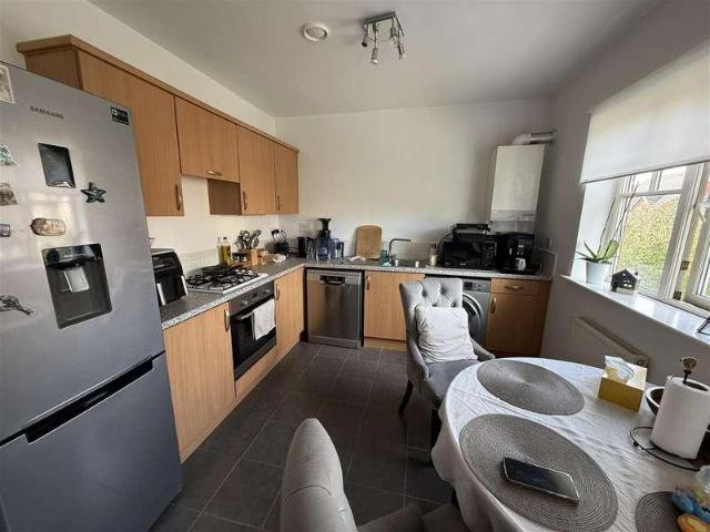 Flat for sale in Anglesey, Beamhurst