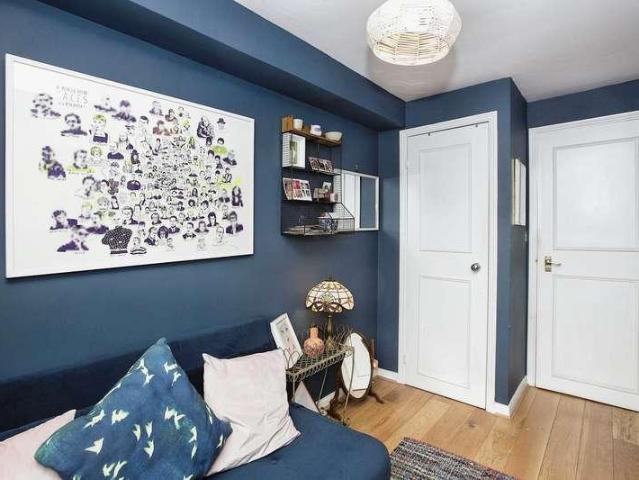 Flat for sale in South Hackney, Greater London