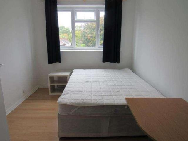 Flat for sale in Georgia, Greater Manchester