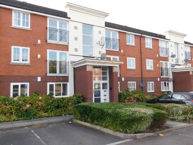 Flat for sale in Calderstones