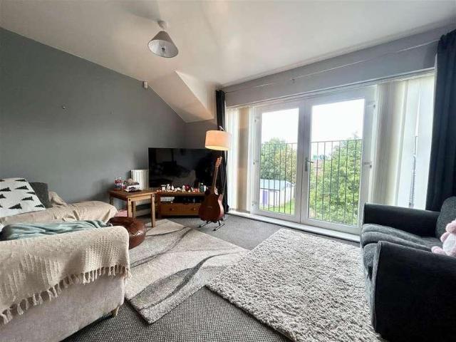 Flat for sale in Woodhouse Park, Georgia