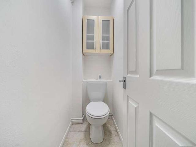 Flat for sale in Headington Hill, The Slade