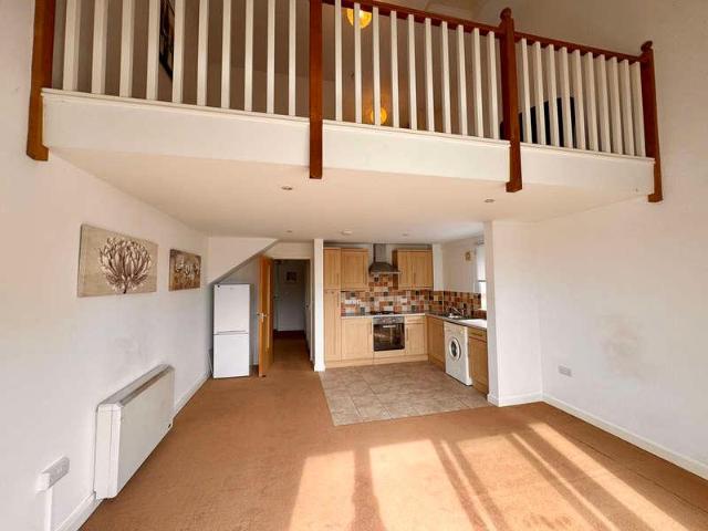 Flat for sale in Chedburgh, Suffolk