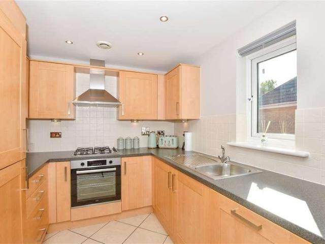 Flat for sale in Bourne Vale, Kent