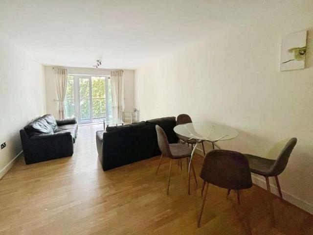 Flat for sale in St Mary's, City Of Southampton