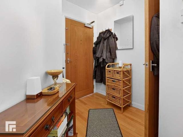 Flat for sale in Cardiff Bay, Falcon Lodge