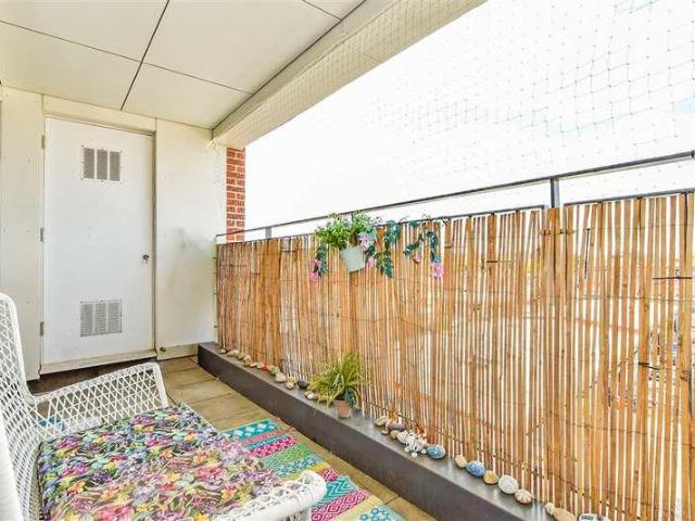 Flat for sale in Hale End, Greater London