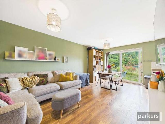 Flat for sale in Coley Park, Reading