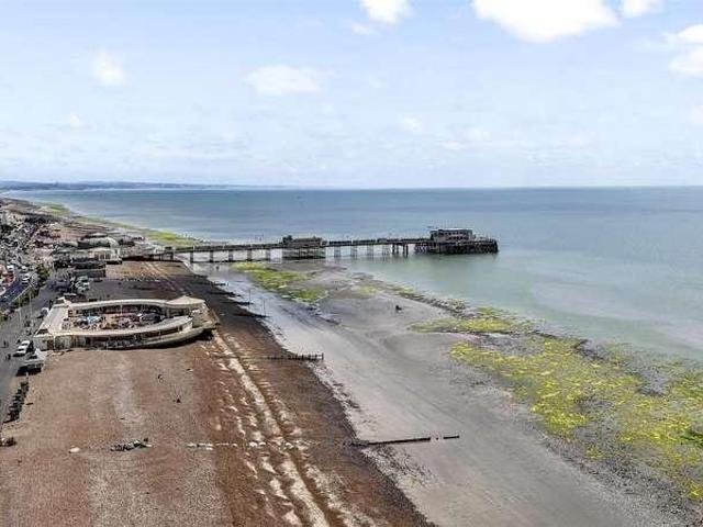 Flat for sale in West Worthing, Worthing