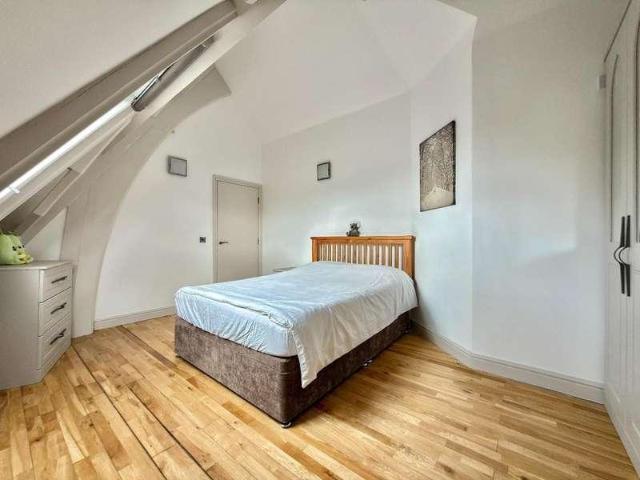 Flat for sale in Georgia, Greater Manchester