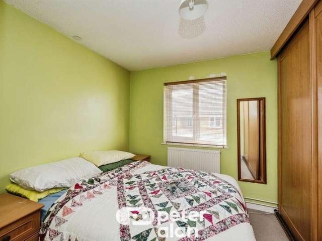 Flat for sale in SA1 Swansea Waterfront, Nangreaves