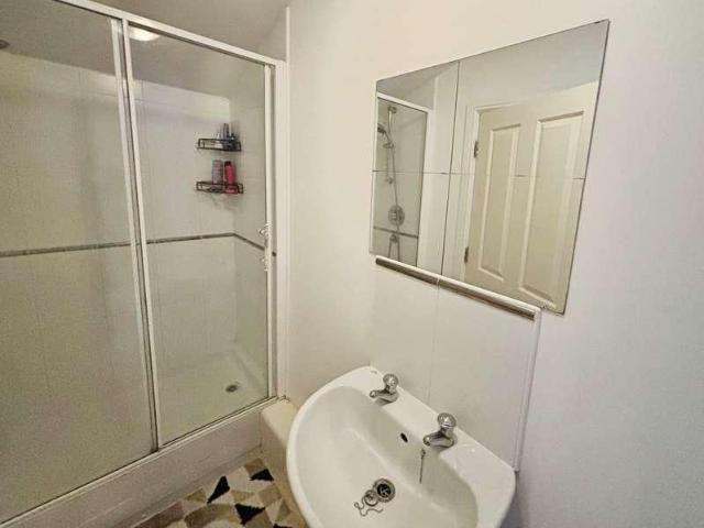 Flat for sale in Hull, City Of Kingston Upon Hull