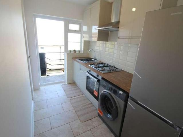 Flat for sale in Colindale, Greater London