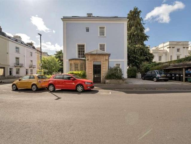 Flat for sale in Tyndall's Park, Feckenham