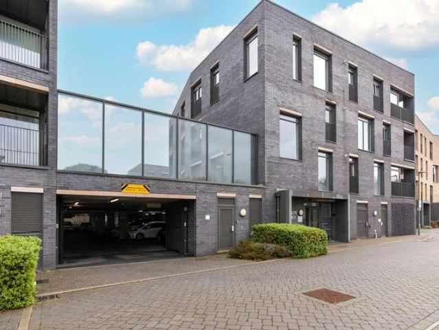 Flat for sale in Barton Park, Oxford