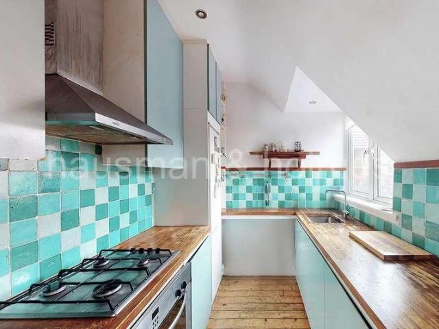 Flat for sale in Golders Green, Greater London