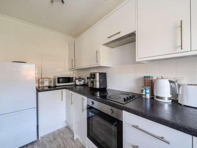 Flat for sale in Horsell, Woking