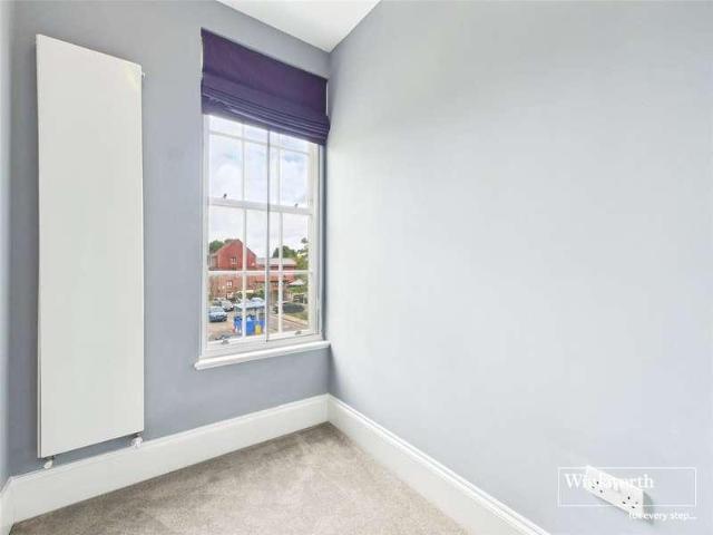 Flat for sale in Newtown, Reading