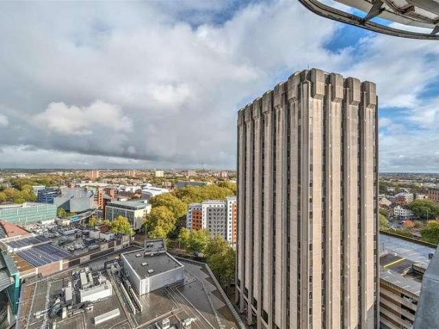 Flat for sale in Broadmead, Feckenham