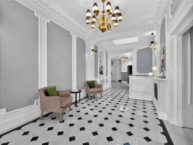 Flat for sale in East Marylebone, Marylebone