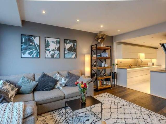 Flat for sale in Two Mills, Cheshire