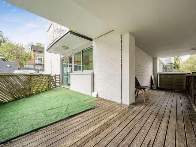 Flat for sale in Brighton & Hove