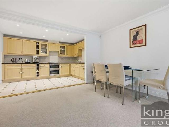 Flat for sale in Greater London