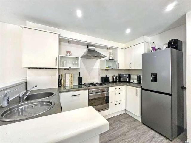 Flat for sale in Preston