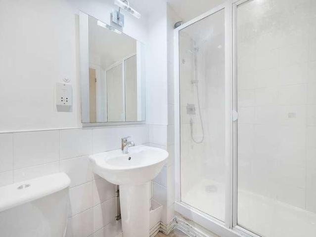 Flat for sale in Roding Riverside, Isle Of Man