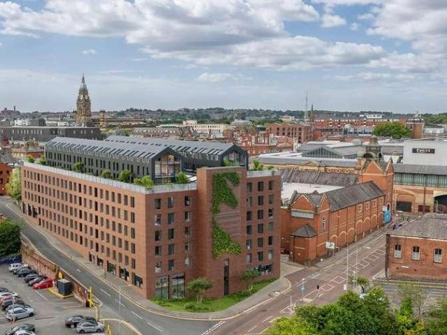 Flat for sale in The Haulgh, Lee Bank
