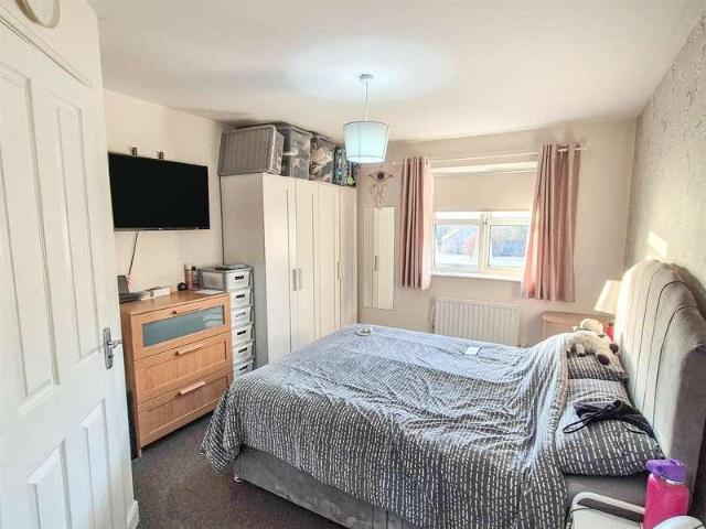 Flat for sale in Askern, South Yorkshire
