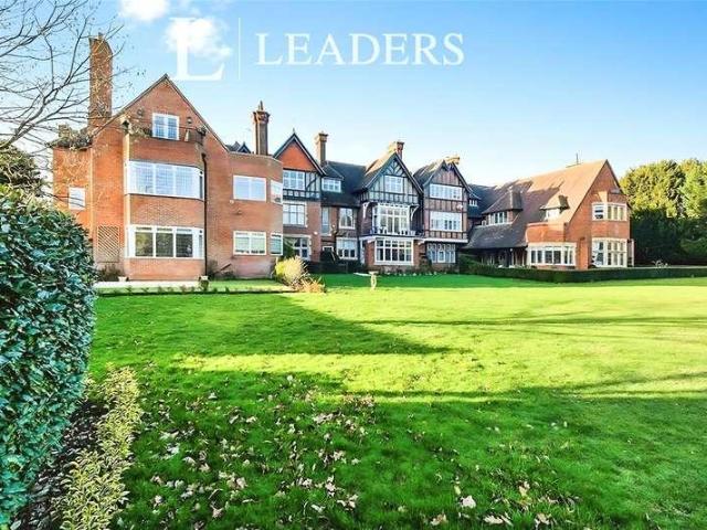 Flat for sale in Four Elms, The Butts