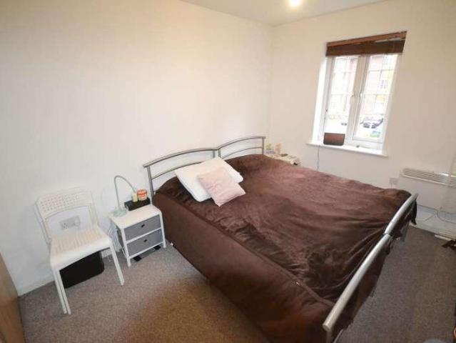Flat for sale in Prestolee, Lee Bank